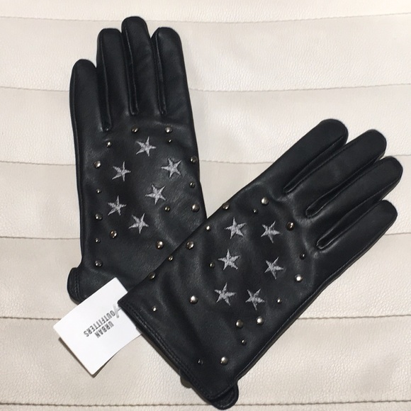 Urban Outfitters Accessories - Stars and studded black gloves Urban Outfitters